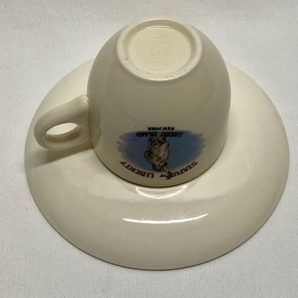 New York Statue Of Liberty‎ Tea Cup & Saucer 4 1/2